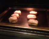 A picture of step 3 of Broiled crab snacks.