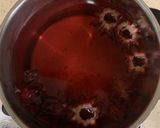 A picture of step 2 of Roselle tea.