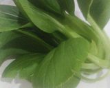 Foto langkah ke 1 dari resep Pak choy Kukus dengan bawang dan saus tiram.