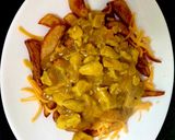 A picture of step 9 of My Chicken Curry over Cheesey Chips 😋.