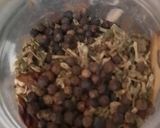 A picture of step 2 of Karhae goshat masala.