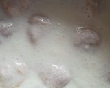A picture of step 3 of Dahi vada.