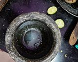 A picture of step 2 of Lemon Juice -in இடிக்கல்.