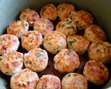 Une image de l'étape 3 de Boulettes de poulet haché en sauce crémeuse.