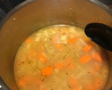 A picture of step 4 of Carrot and onion soup.