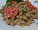 A picture of step 1 of Chana chat.