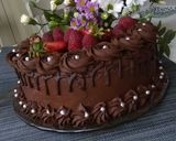 Pas rețetă Tort vegan cu ganache de ciocolată și cremă de vișine 12 fotografie
