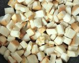 Hình bước làm 2 của món Bánh mì bơ sữa đường