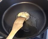 Une image de l'étape 2 de Chou cima sauté au persil plat,oignon rouge et graisse de canard.