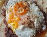 Foto del paso 3 de la receta: Desayuno de campeones 1.6 (Huevo sorpresa)