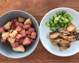 火鸡·欧洲肉肠 饭（利用冰箱里的零星 食材）的食譜步驟6照片