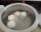 A picture of step 2 of Chocolate Rasgolla.