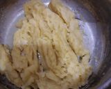 Foto langkah ke 5 dari resep Sus / Soes / Choux Pastry simple (no mixer, no butter).