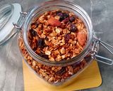 Foto langkah ke 6 dari resep Homemade Cocolate Coffee Aren Granola.