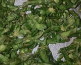 Foto langkah ke 1 dari resep Sayur Genjer Tauco Pedas.