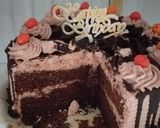 Foto langkah ke 6 dari resep Kue ulang tahun coklat.