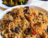 A picture of step 8 of Burnt Garlic Mushroom Fried Rice without Sauce.