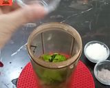 A picture of step 1 of Mint Margarita.
