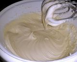 Szivárvány muffin mascarponéval recept fázis 3 fotója