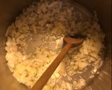 Vörösboros gulyásleves csipetkével recept fázis 3 fotója