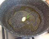 Foto del passaggio 1 della ricetta Linguine con orata, peperoni, datterini gialli e pistilli di zafferano