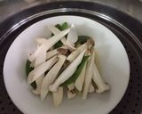 Hình bước làm 2 của món Nấm hấp
