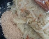 A picture of step 3 of Potato Halwa.