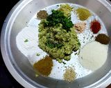 साबुत ग्रीन मूंग दाल खस्ता पूरी(Sabut green moongdaal ki khasta poori recipe in Hindi) रेसिपी चरण 3 फोटो