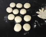A picture of step 12 of Potato flowers (tea time snack).
