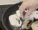 Foto del paso 4 de la receta: Pez espada con alcaparras
