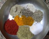 वेजिटेबल चीला (Vegetable cheela recipe in Hindi) रेसिपी चरण 2 फोटो