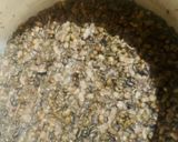 A picture of step 1 of Dal Makhani.