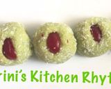 A picture of step 5 of Coconut pan laddu.