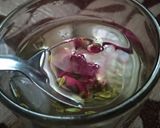 ગુલાબ ની પાદડી ને વરીયાળી નુ શરબત (Rose Petals Variyali Sharbat Recipe In Gujarati) રેસીપી સ્ટેપ1ફોટો