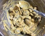 A picture of step 3 of Matar Mushroom.