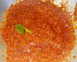Foto langkah ke 4 dari resep Sambal Terasi Daun Jeruk.