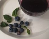 A picture of step 12 of Rolled blue Berry ice cream.