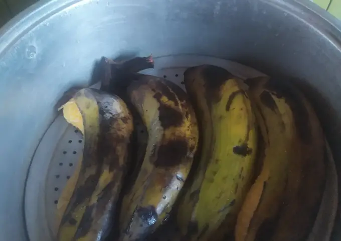 Langkah-langkah untuk membuat Cara bikin Es pisang ijo (khas makasar)
