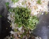A picture of step 2 of Veg Lemon Coriander Soup.