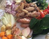 Foto langkah ke 1 dari resep Tumis Cumi Asin Jagung.