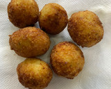 Foto del paso 4 de la receta: Guiso con Albóndigas de Bacalao de la Abuela Paqui