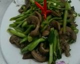 Hình bước làm 5 của món Đậu cove xào tim cật