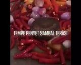 Foto langkah ke 2 dari resep Tempe penyet sambal terasi goreng.