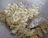 Foto langkah ke 3 dari resep Tumis Kubis Telur.