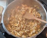 A picture of step 6 of Pastitsio with Mushrooms (Antonis).