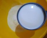 A picture of step 1 of Piroshki.