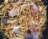 Hình bước làm 4 của món Ăn xơ mít mùa covid (cá chim kho xơ mít) :)))