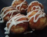 Foto langkah ke 8 dari resep Resep Takoyaki Sederhana Isi Keju Sosis.