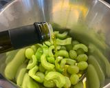A picture of step 4 of Gazpacho Blanco.