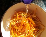 Foto del paso 2 de la receta: Cáscara de naranjas azucaradas